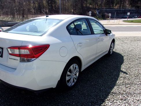 Used 2019 Subaru Impreza 2.0i image 5
