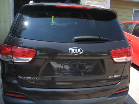 Used 2016 Kia Sorento AWD EX image 5