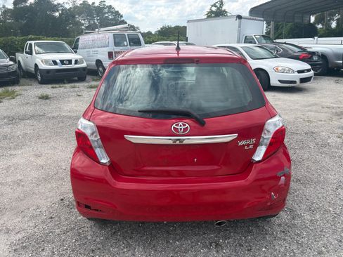 Used 2013 Toyota Yaris 4-Door Hatchback FWD image 3