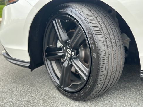 Used 2024 Honda Accord Sport-L image 21