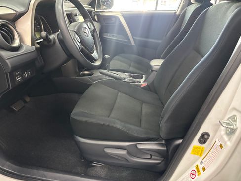 Used 2015 Toyota RAV4 LE image 10