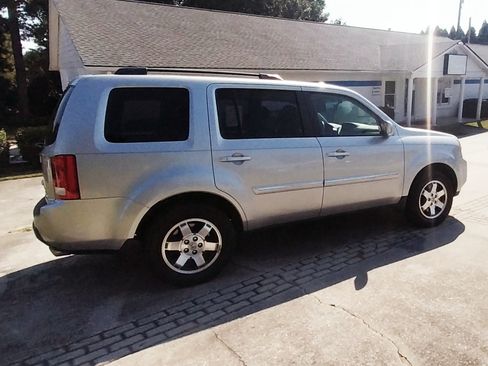 Used 2011 Honda Pilot Touring image 9