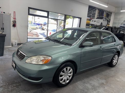 Used 2006 Toyota Corolla LE image 1