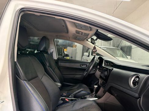 Used 2017 Toyota Corolla SE Sedan FWD image 15