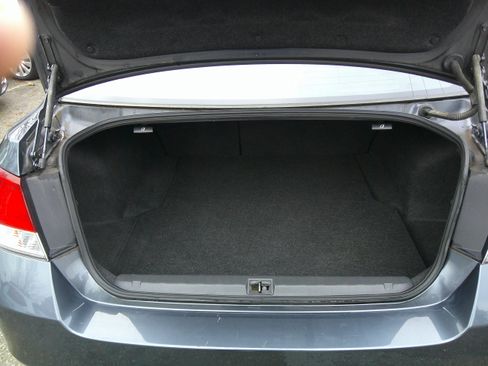 Used 2014 Subaru Legacy 2.5i image 11