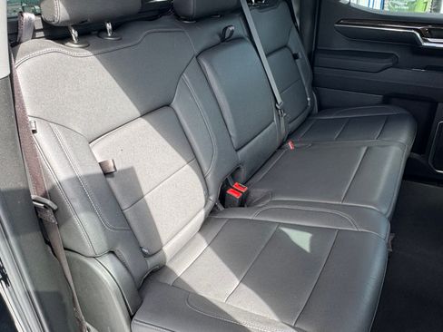 Used 2024 GMC Sierra 1500 Elevation image 12