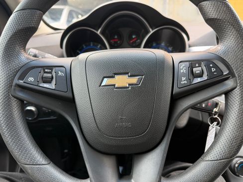 Used 2016 Chevrolet Cruze LT FWD image 16