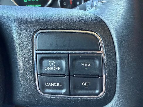 Used 2018 Jeep Wrangler Unlimited Sport image 16