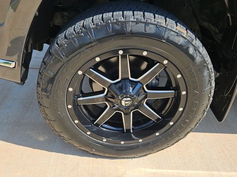 Used 2022 Toyota 4Runner 4WD Limited image 9