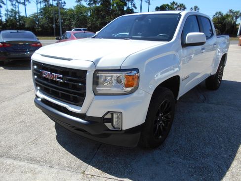 Used 2022 GMC Canyon 2WD Crew Cab Elevation image 2