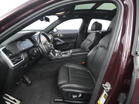 Used 2021 BMW X6 M50i image 34