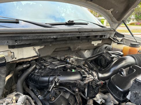 Used 2011 Ford F150 XL image 21