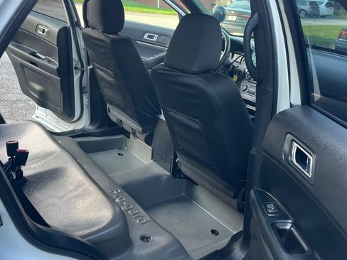 Used 2017 Ford Explorer 4WD Police Interceptor image 13