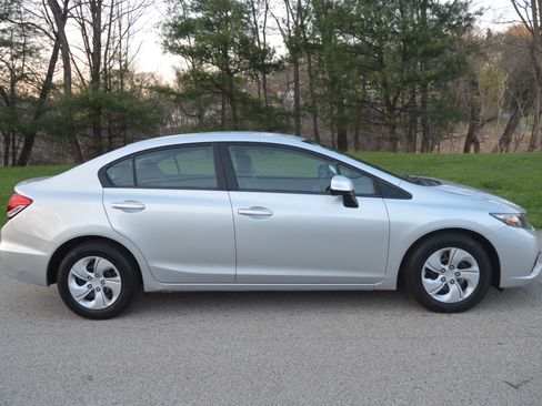 Used 2013 Honda Civic LX image 5