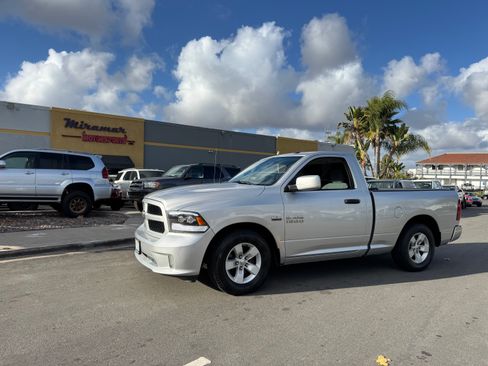Used 2016 RAM 1500 Express image 1