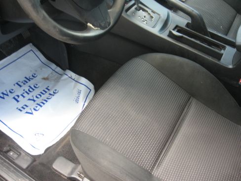 Used 2013 MAZDA MAZDA3 i SV Sedan FWD image 9