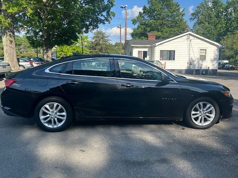 Used 2016 Chevrolet Malibu LT FWD image 7