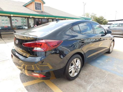 Used 2019 Hyundai Elantra SEL image 8