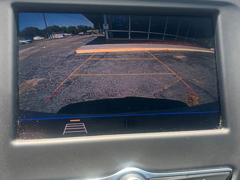 Used 2020 Chevrolet Equinox LT image 14