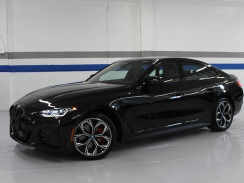 Used 2024 BMW i4 xDrive40i image 1