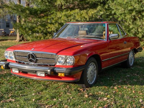 Used 1987 Mercedes-Benz 560 SL image 3
