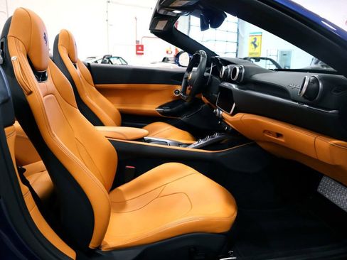 Used 2020 Ferrari Portofino image 21