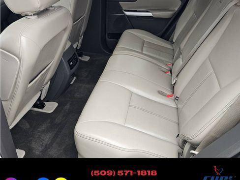 Used 2013 Ford Edge Limited image 19