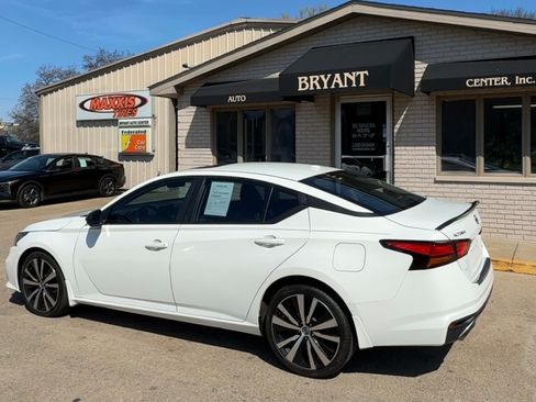 Used 2019 Nissan Altima 2.5 SR image 3