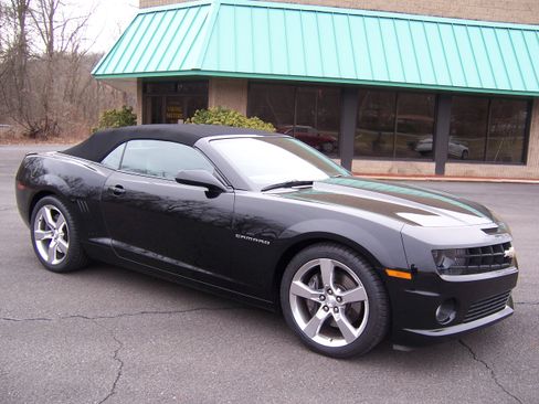 Used 2012 Chevrolet Camaro SS image 2