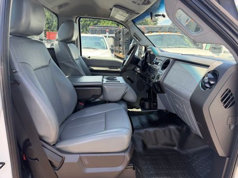 Used 2013 Ford F250 2WD Regular Cab Super Duty image 13