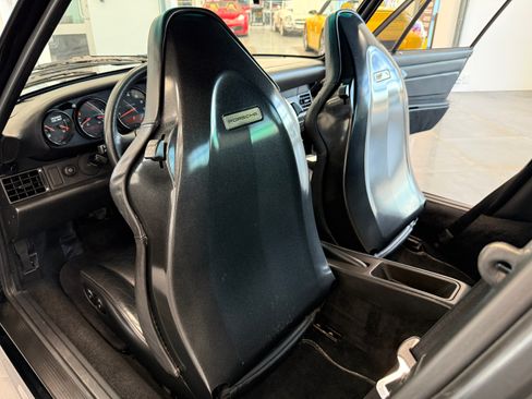 Used 1996 Porsche 911 Turbo image 33