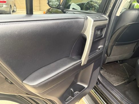 Used 2013 Toyota 4Runner 4WD image 13