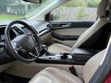 Used 2018 Ford Edge Titanium image 3