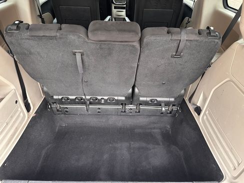 Used 2013 Dodge Grand Caravan SE Minivan 4D FWD image 28