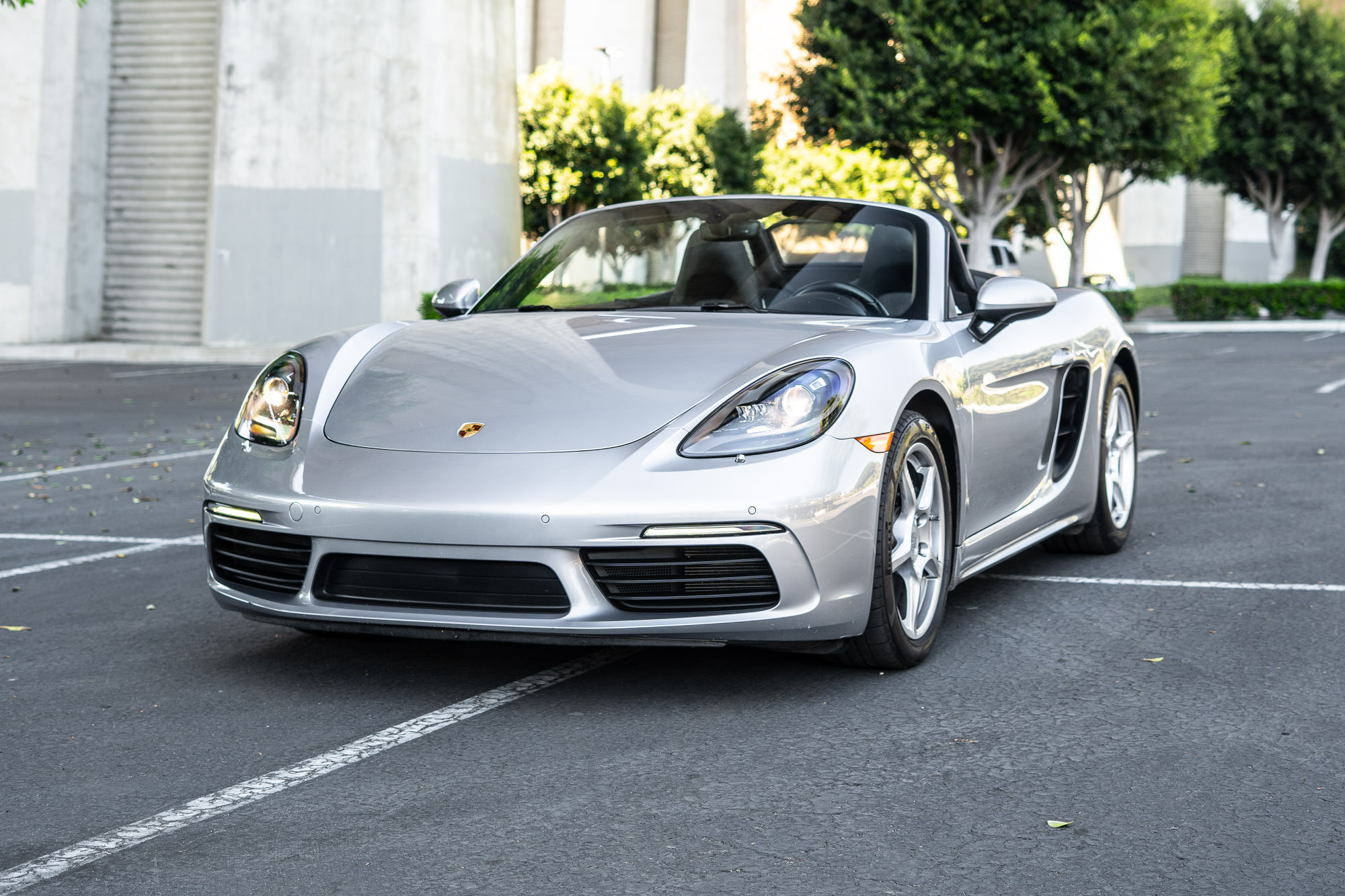Used 2018 Porsche 718 Boxster RWD image 1