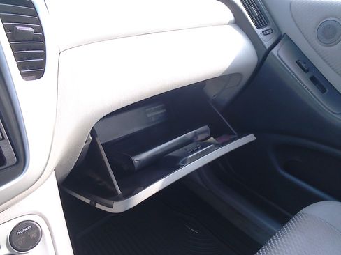 Used 2004 Toyota Highlander image 19