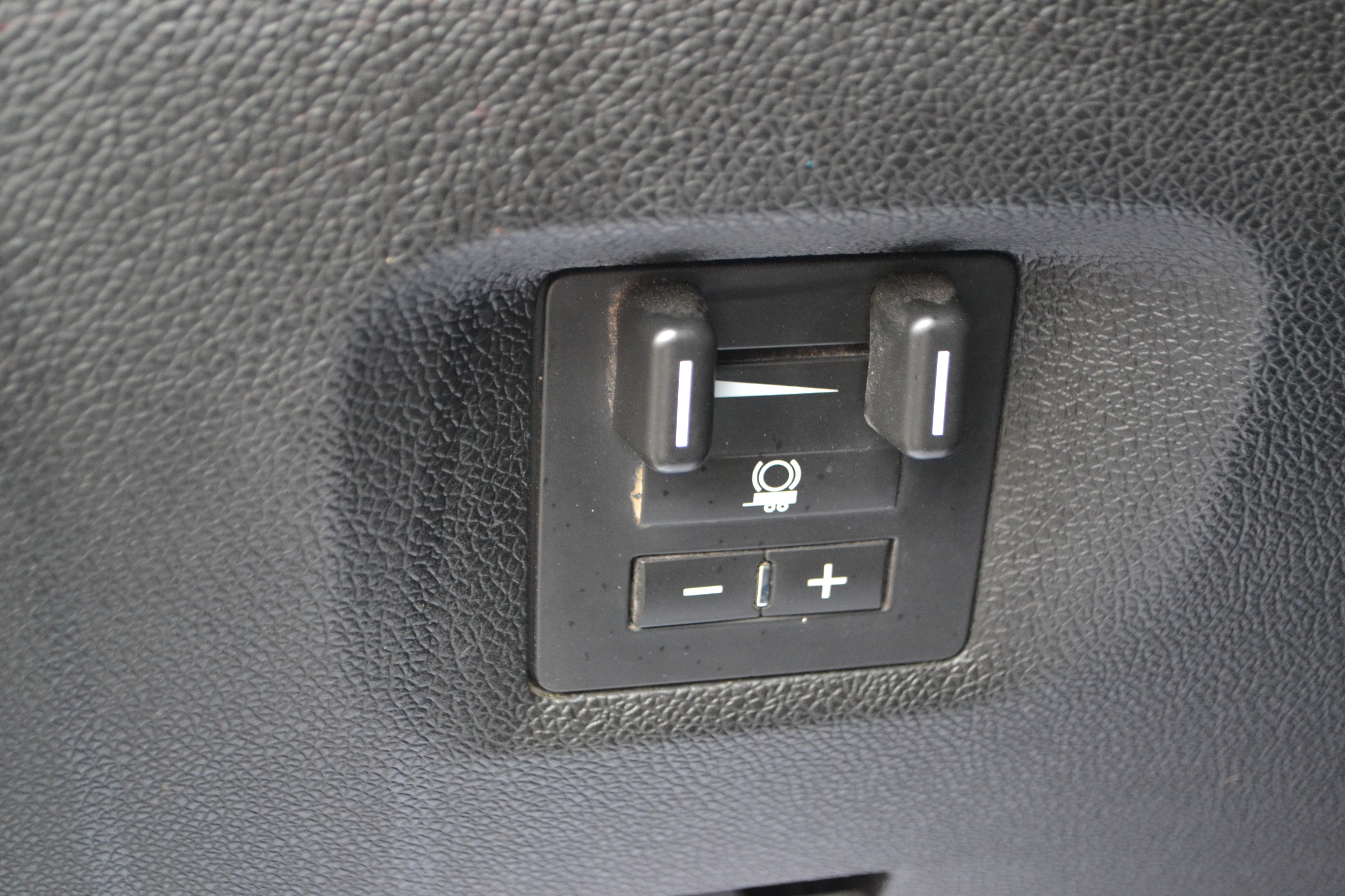 Used 2008 Chevrolet Silverado 3500 4x4 Crew Cab image 15