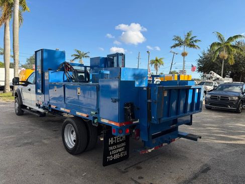 Used 2017 Ford F550 image 3