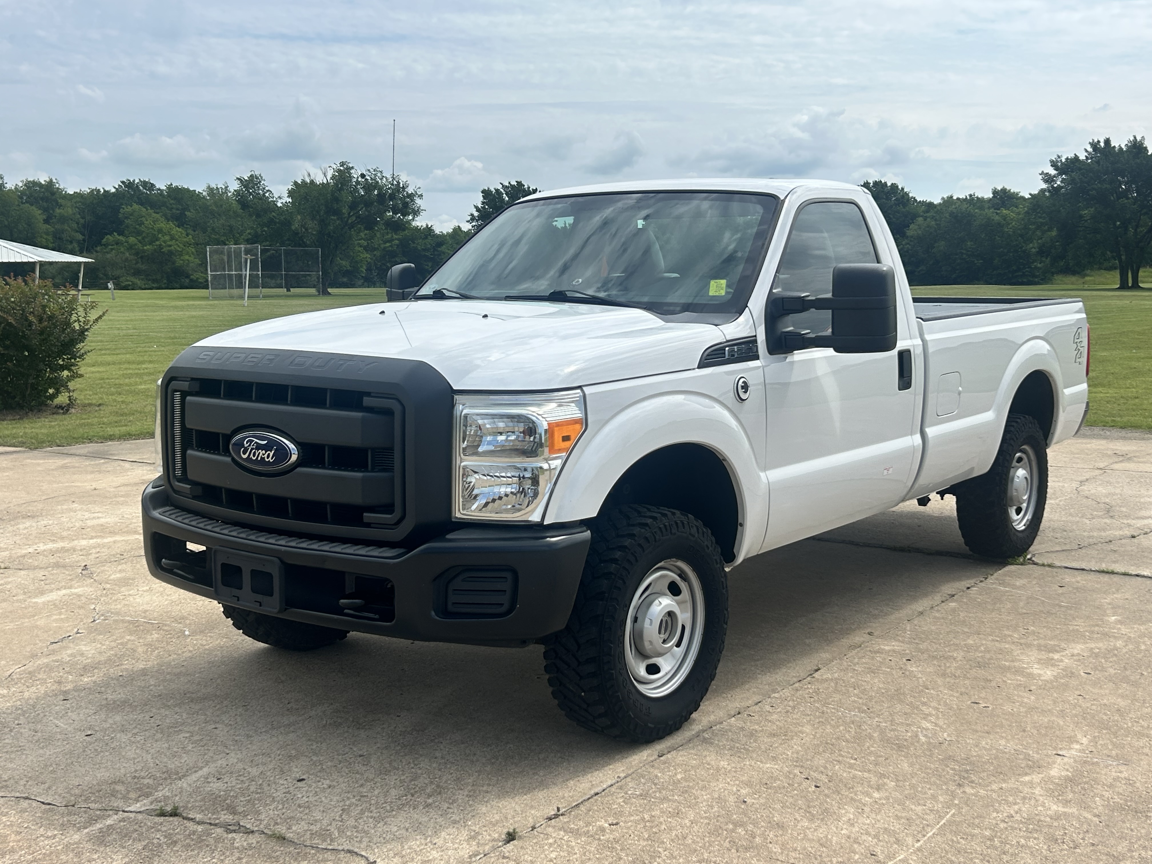 Used 2013 Ford F250 AWD/4WD image 1