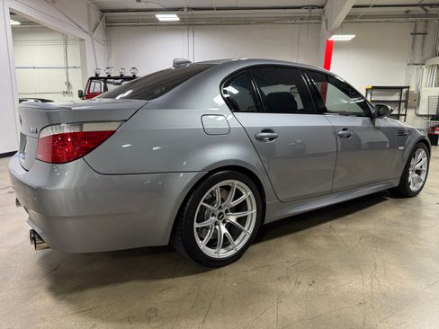 Used 2007 BMW M5 RWD image 4