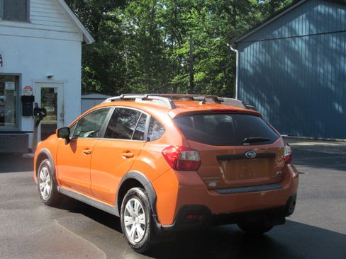 Used 2015 Subaru XV Crosstrek 2.0i Premium AWD/4WD image 5