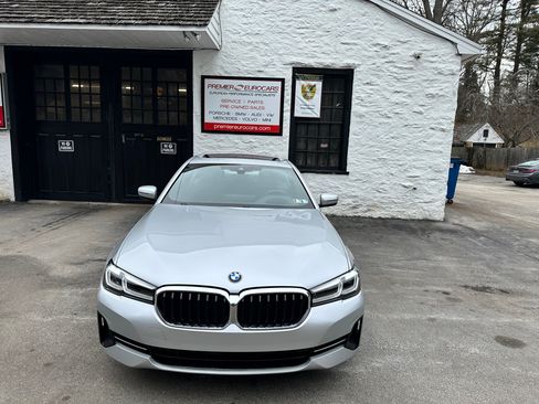 Used 2021 BMW 530i xDrive image 5