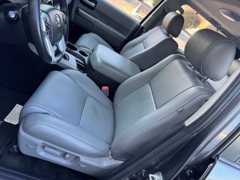 Used 2015 Toyota Sequoia Limited image 16