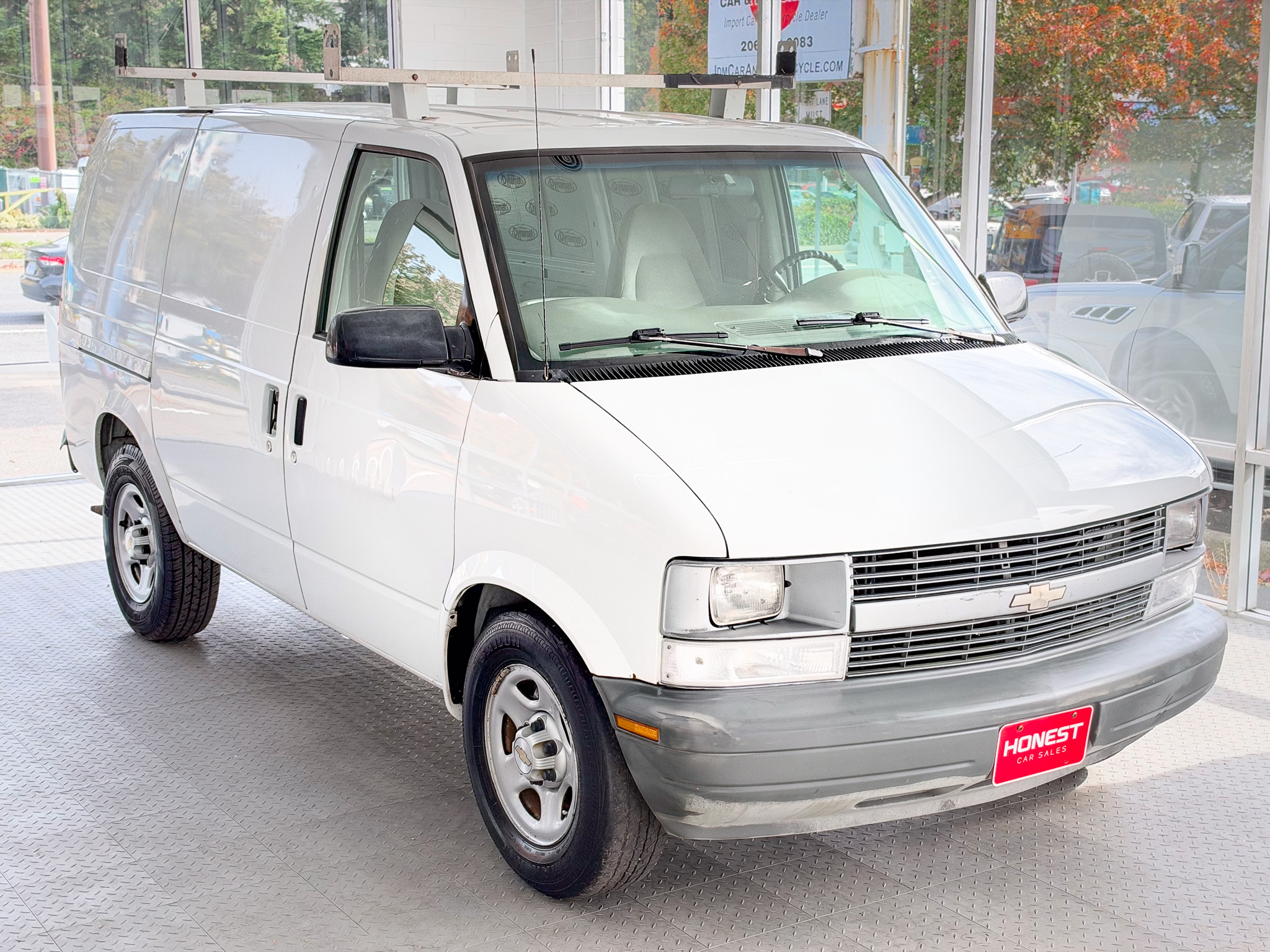 Used 2005 Chevrolet Astro UNAVAIL RWD image 1