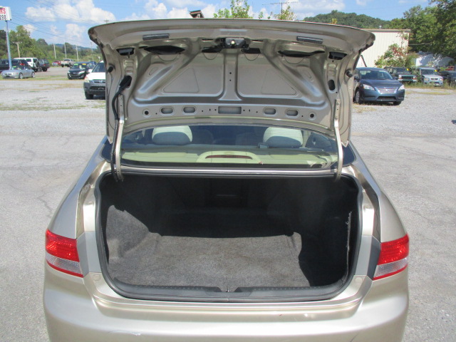 Used 2003 Honda Accord LX Sedan image 35