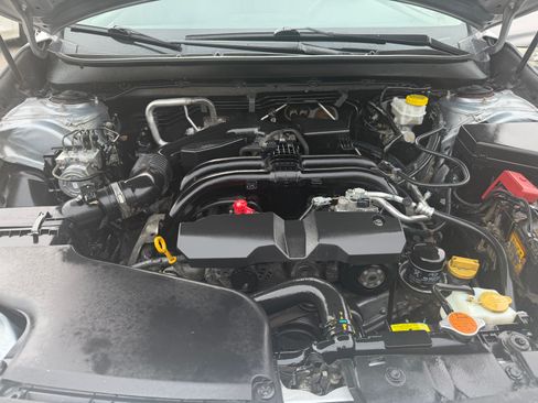 Used 2019 Subaru Outback 2.5i Premium image 8