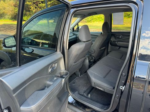 Used 2021 Honda Ridgeline Sport image 15