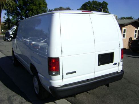 Used 2008 Ford E-150 and Econoline 150 image 7