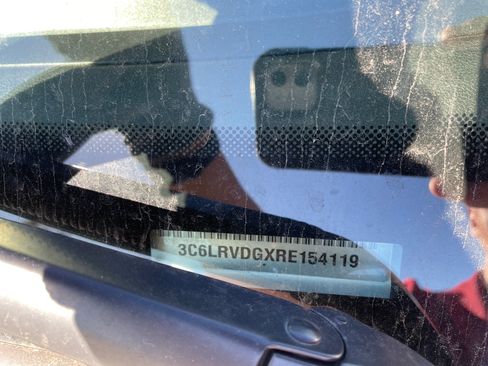 Used 2024 RAM ProMaster 2500 image 8