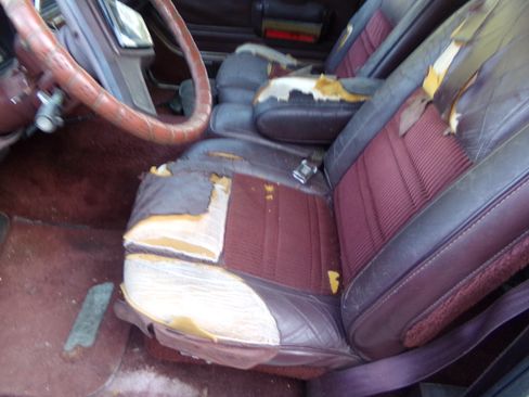 Used 1988 Jeep Grand Wagoneer image 19